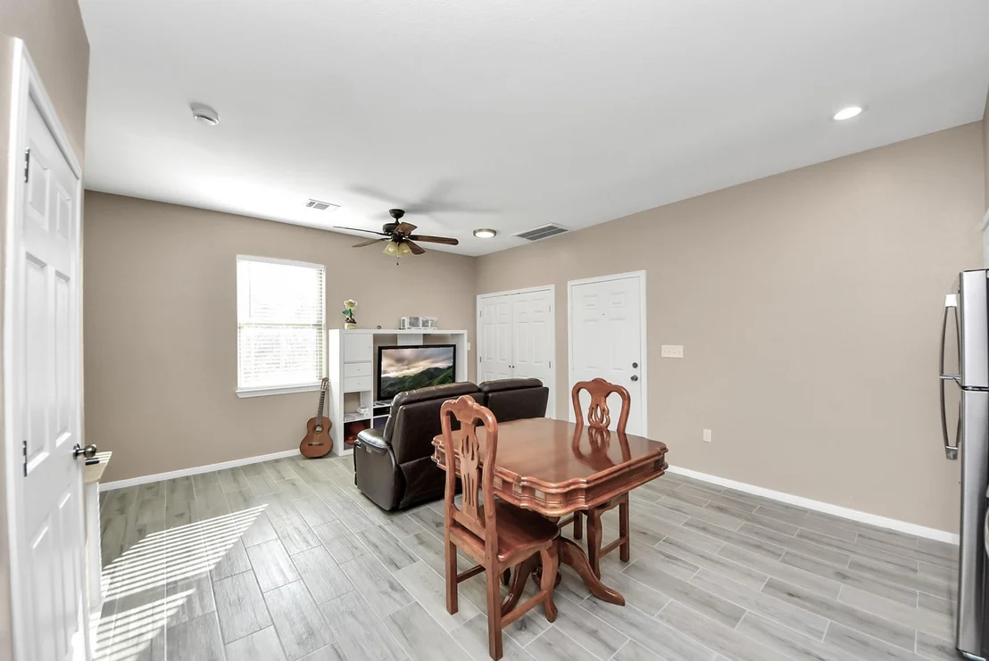 Photo of 6543 Crestford Lane