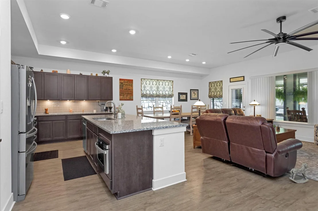 Photo of 954 Golden Willow Lane