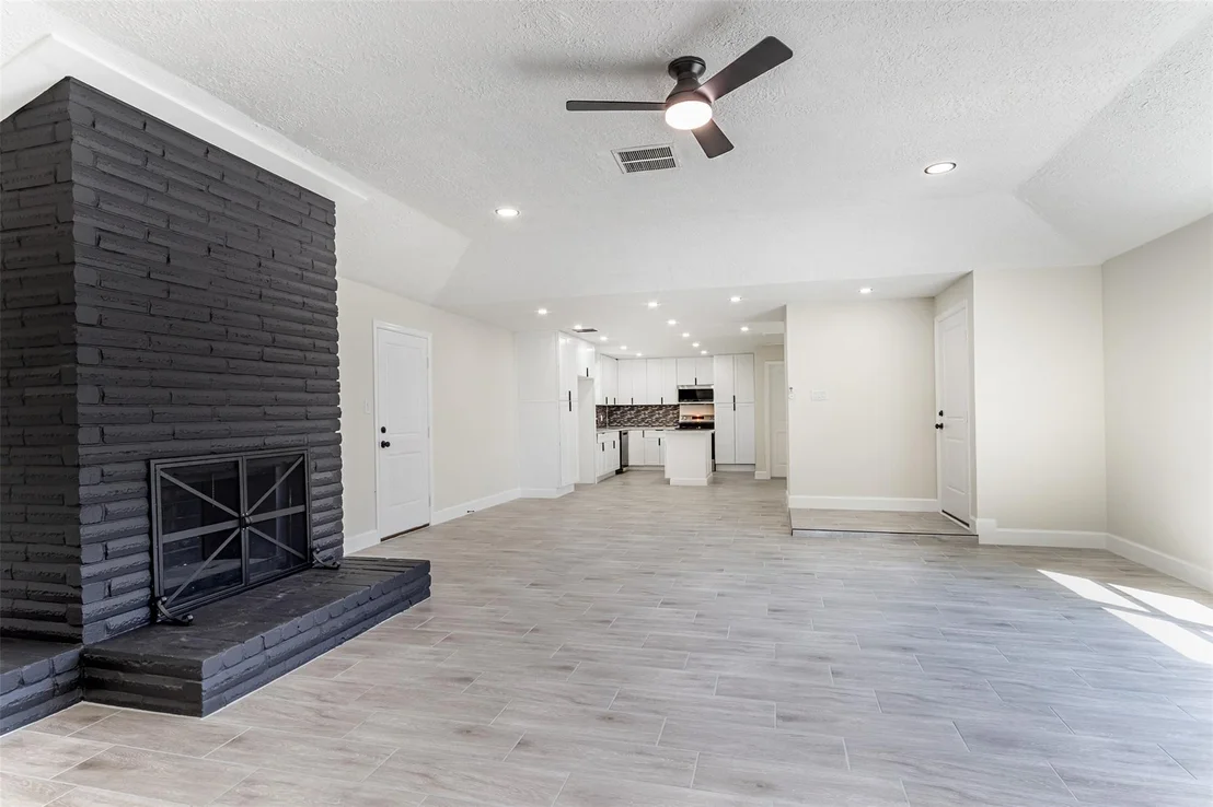 Photo of 11203 Rousseau Drive