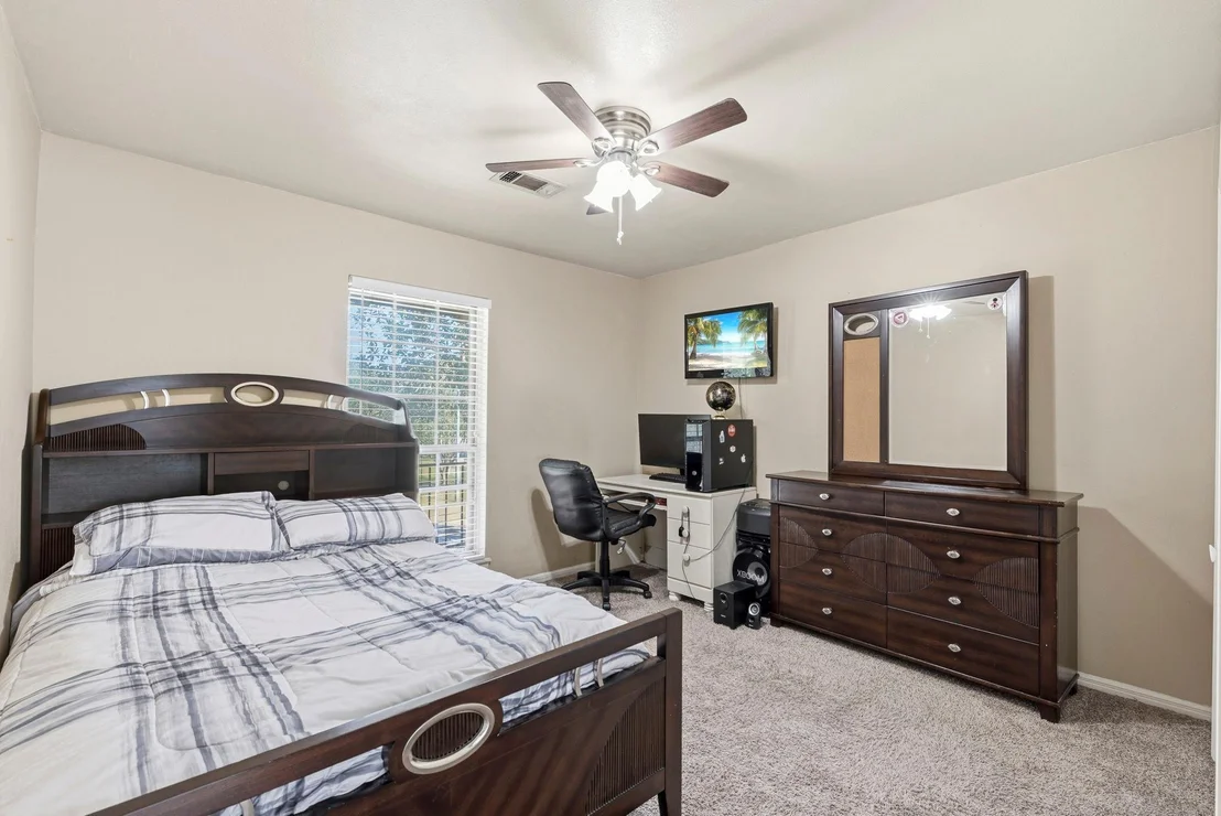 Photo of 17603 Loring Lane
