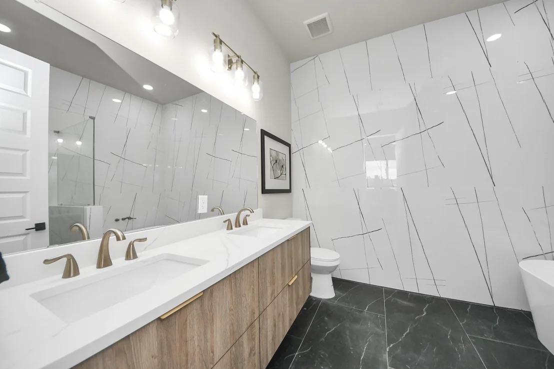 Photo of 2014 Blodgett Street