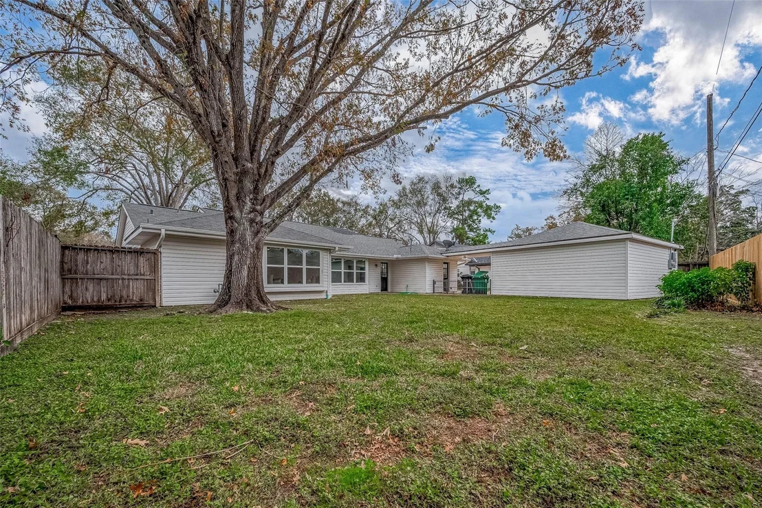 Photo of 2607 Moss Hill Drive