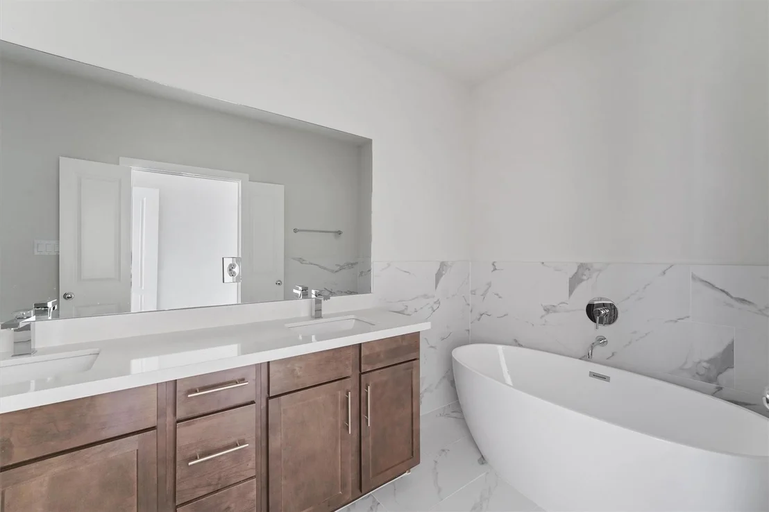 Photo of 5914 Haring Lane