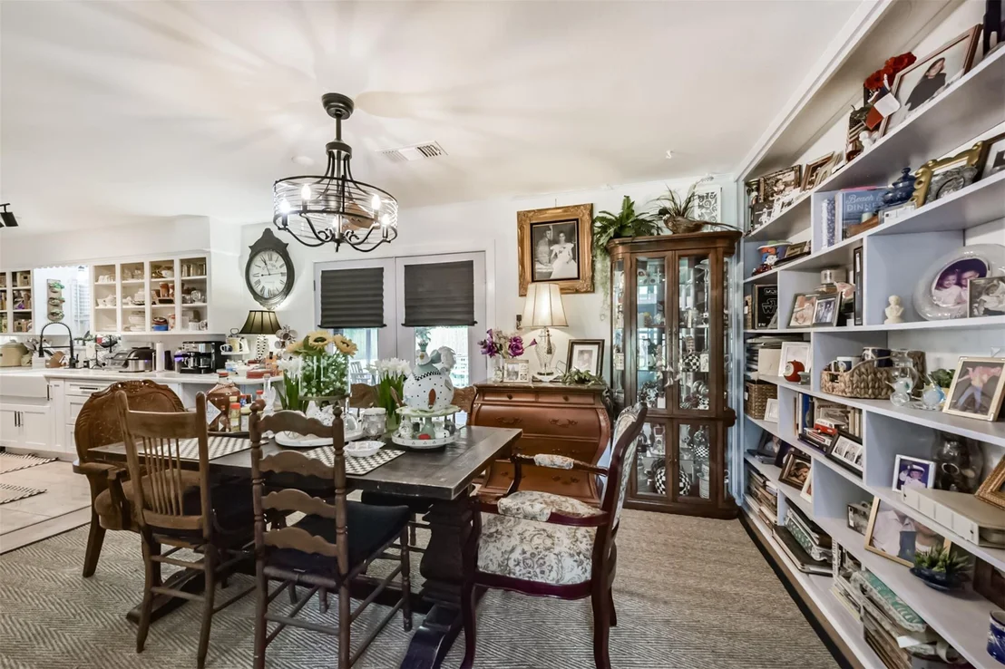 Photo of 1411 Blackburn Drive