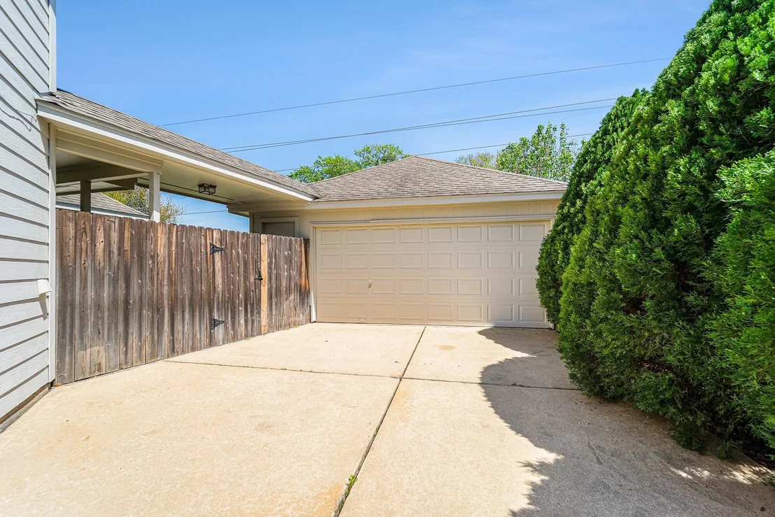 Photo of 11018 Jadestone Creek Lane