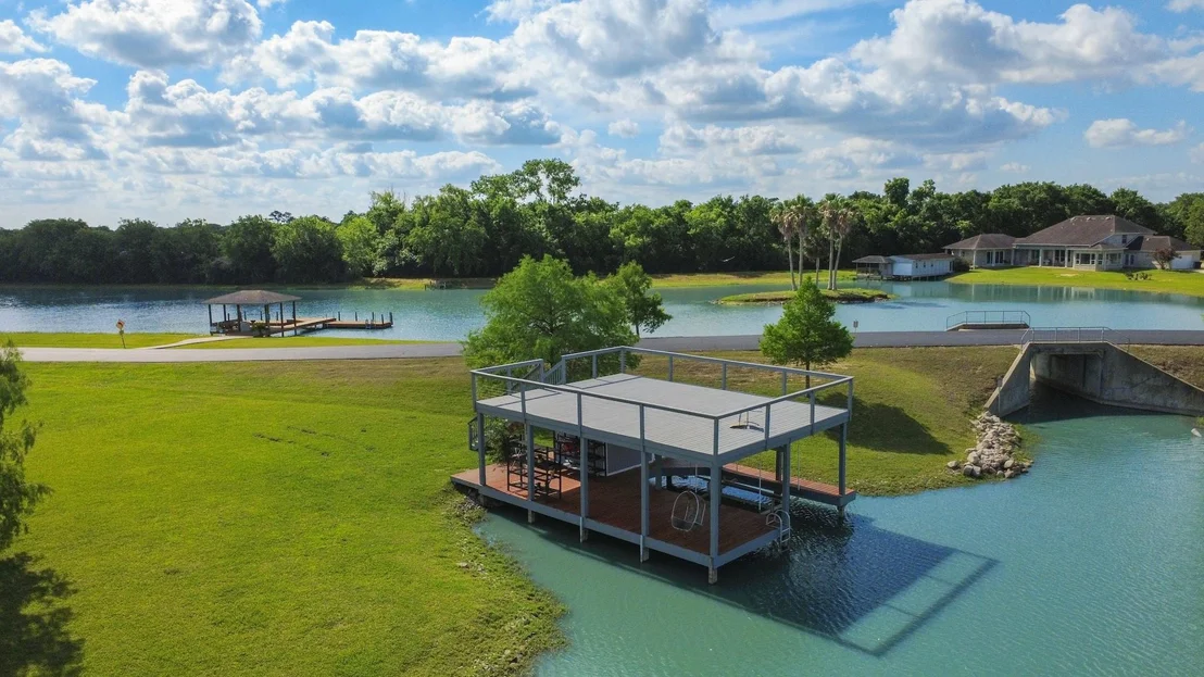 Photo of 226 Lago Circle Drive N