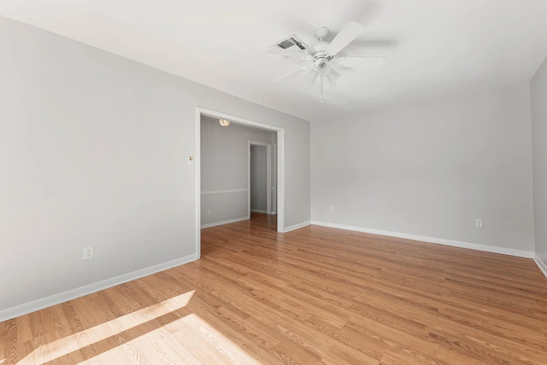 Photo of 26215 Oakhurst Drive