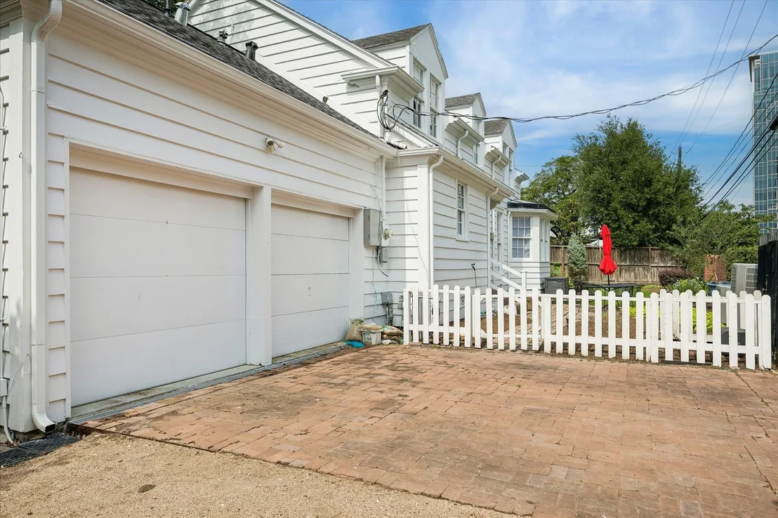Photo of 2439 Stanmore Drive