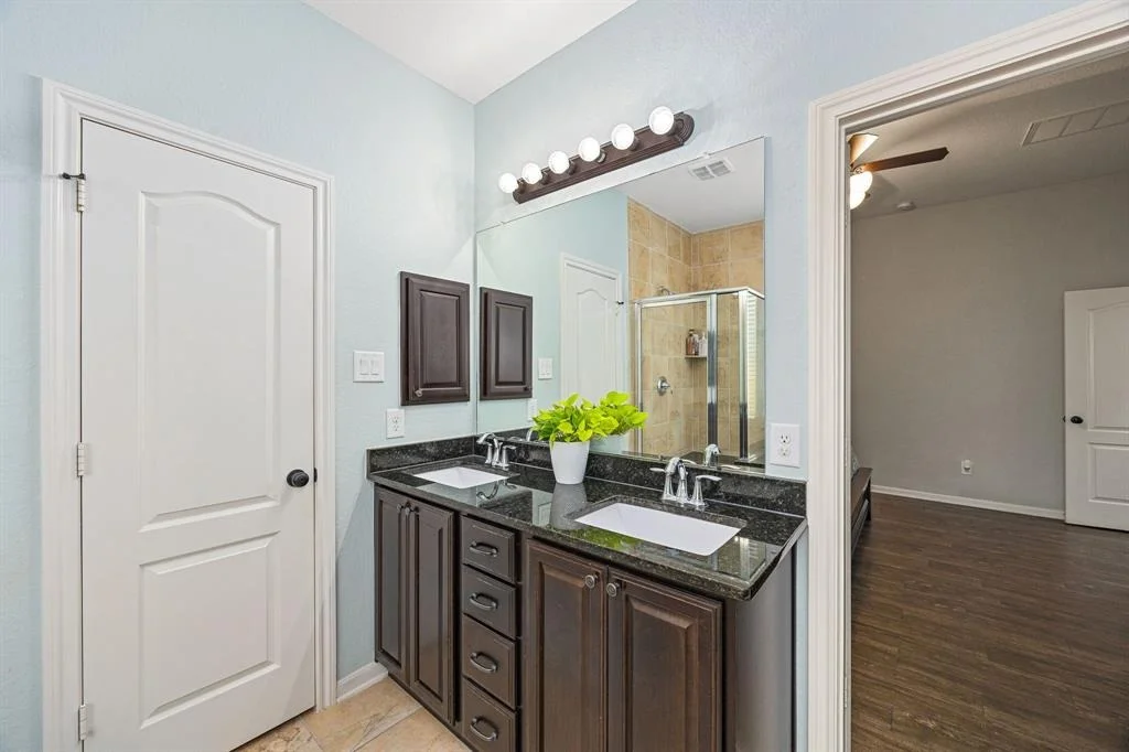 Photo of 6110 Nicholas Lane