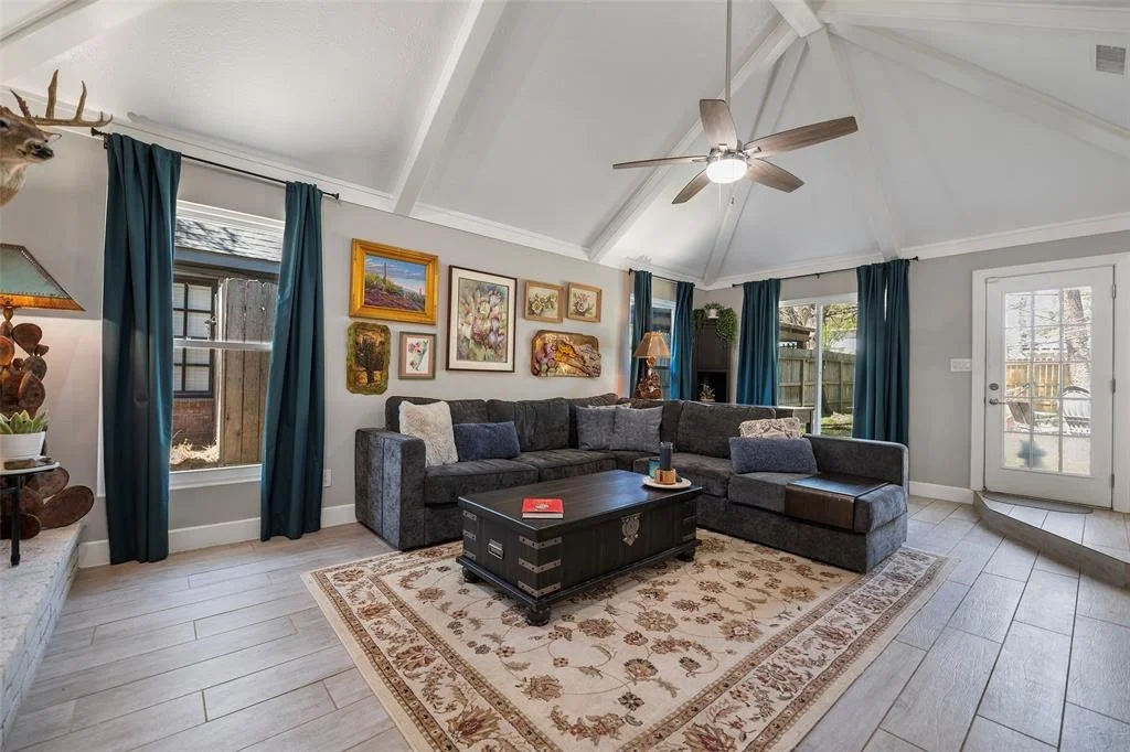 Photo of 6910 King Arthur Court