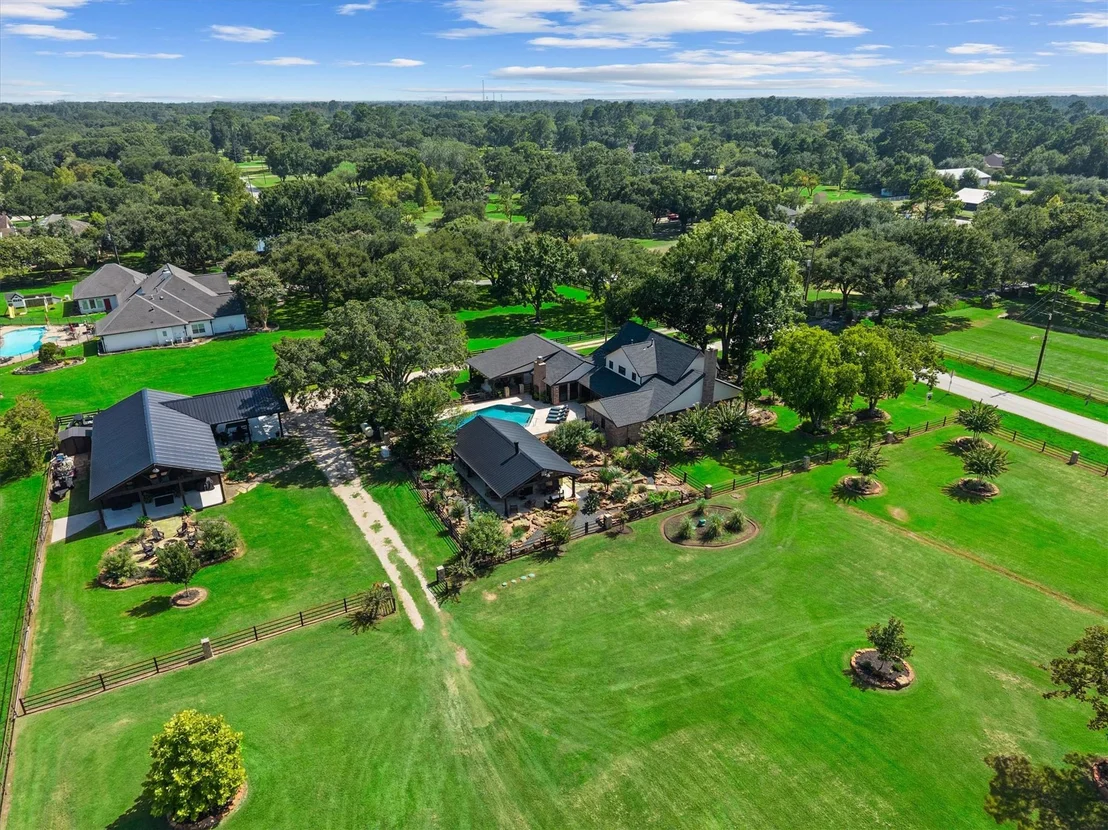 Photo of 18003 Kitzman Road