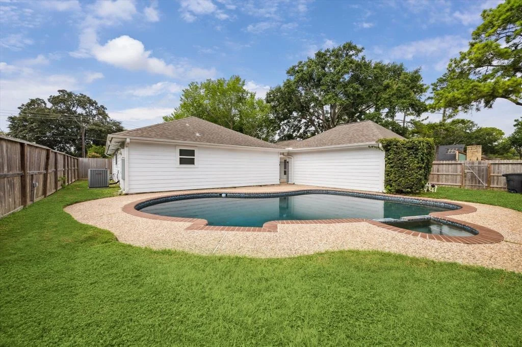 Photo of 2902 Triway Lane