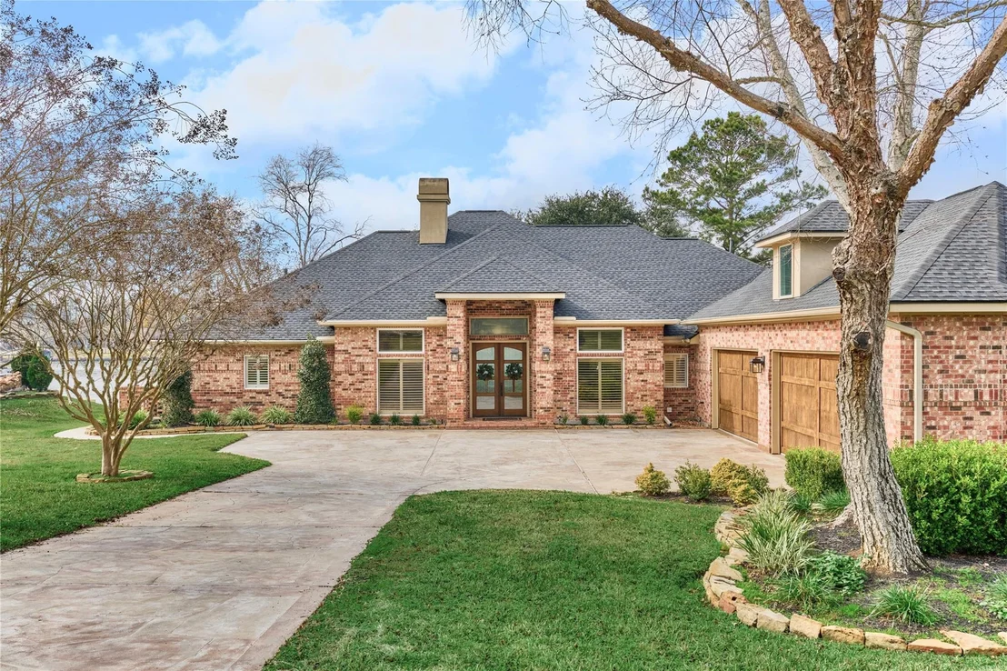 Photo of 83 Lake Estates Drive