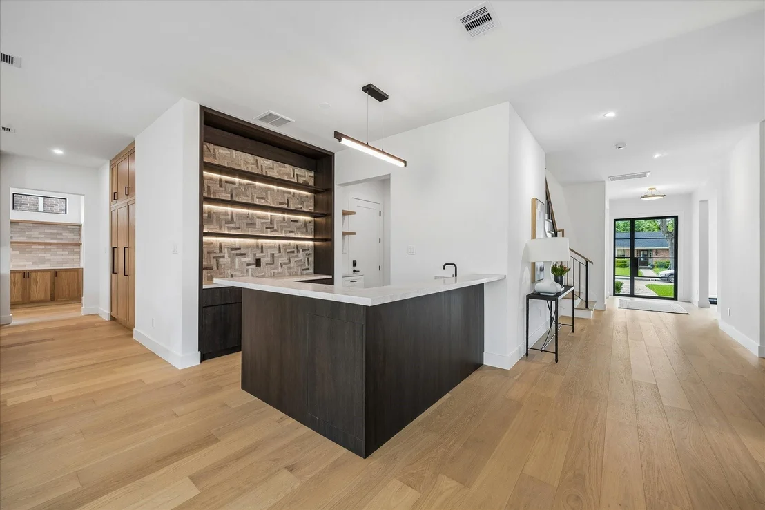 Photo of 6213 Overbrook Lane