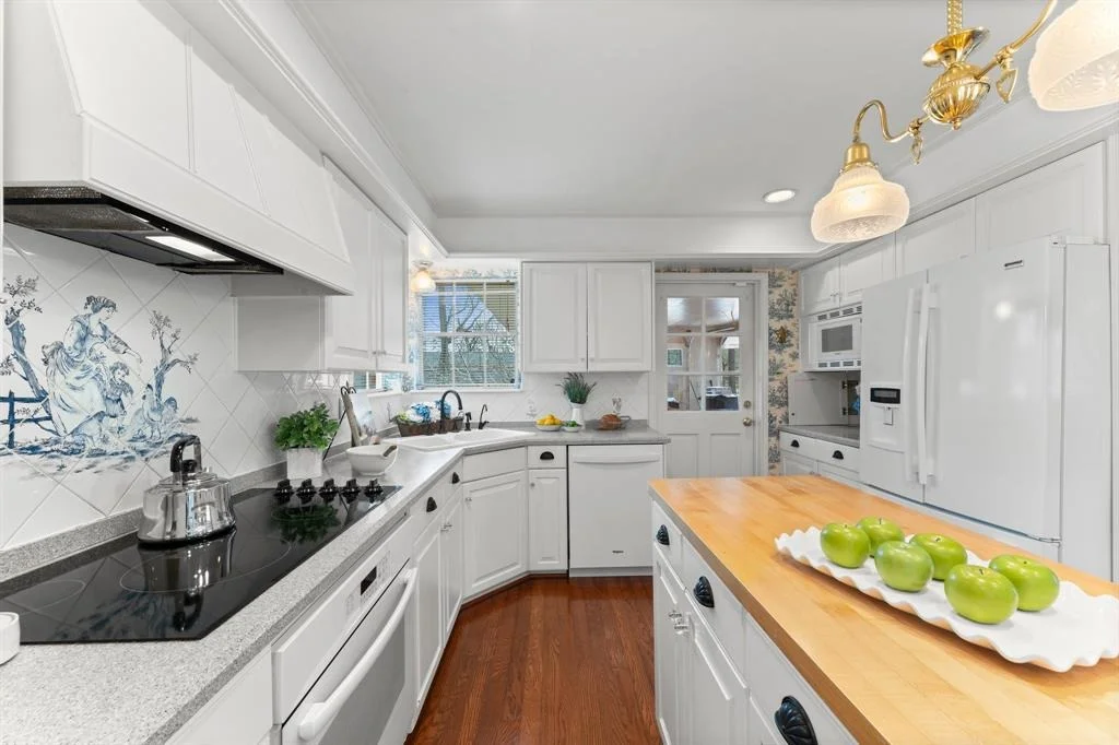 Photo of 2300 Sciaaca Road