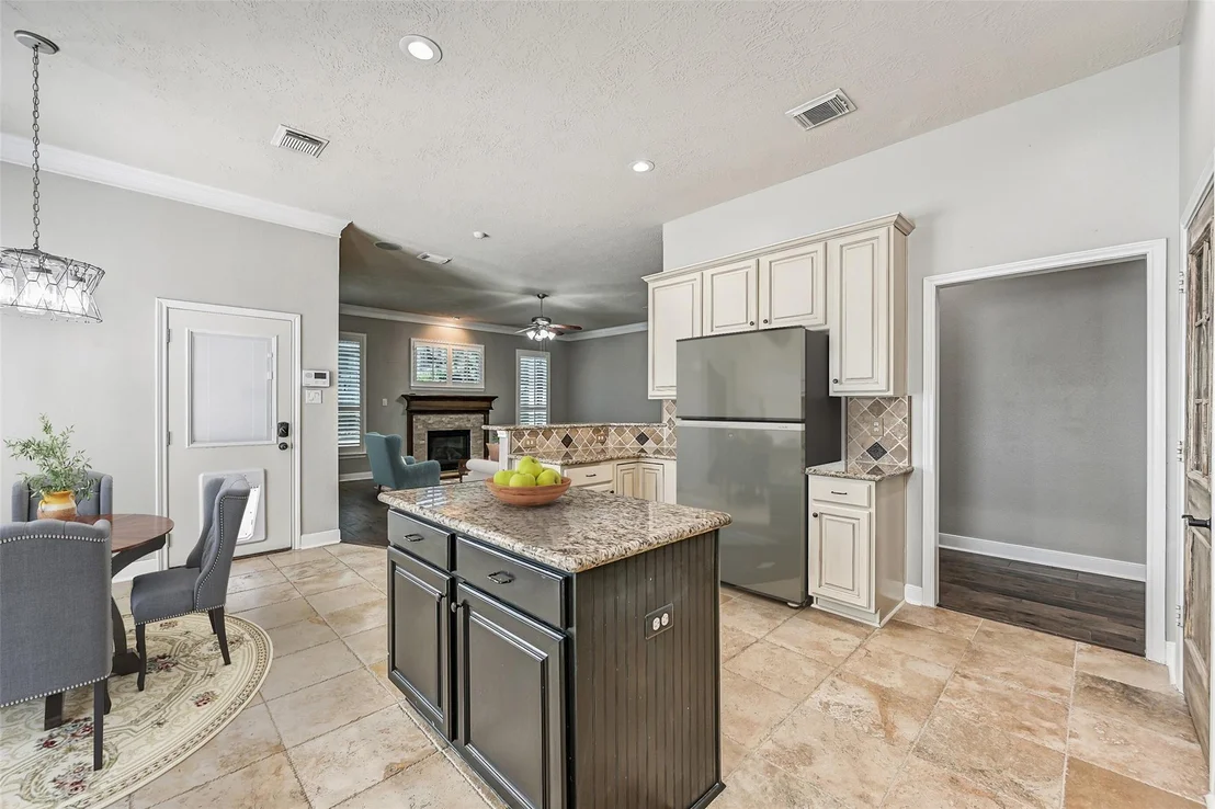 Photo of 901 High Ridge Circle