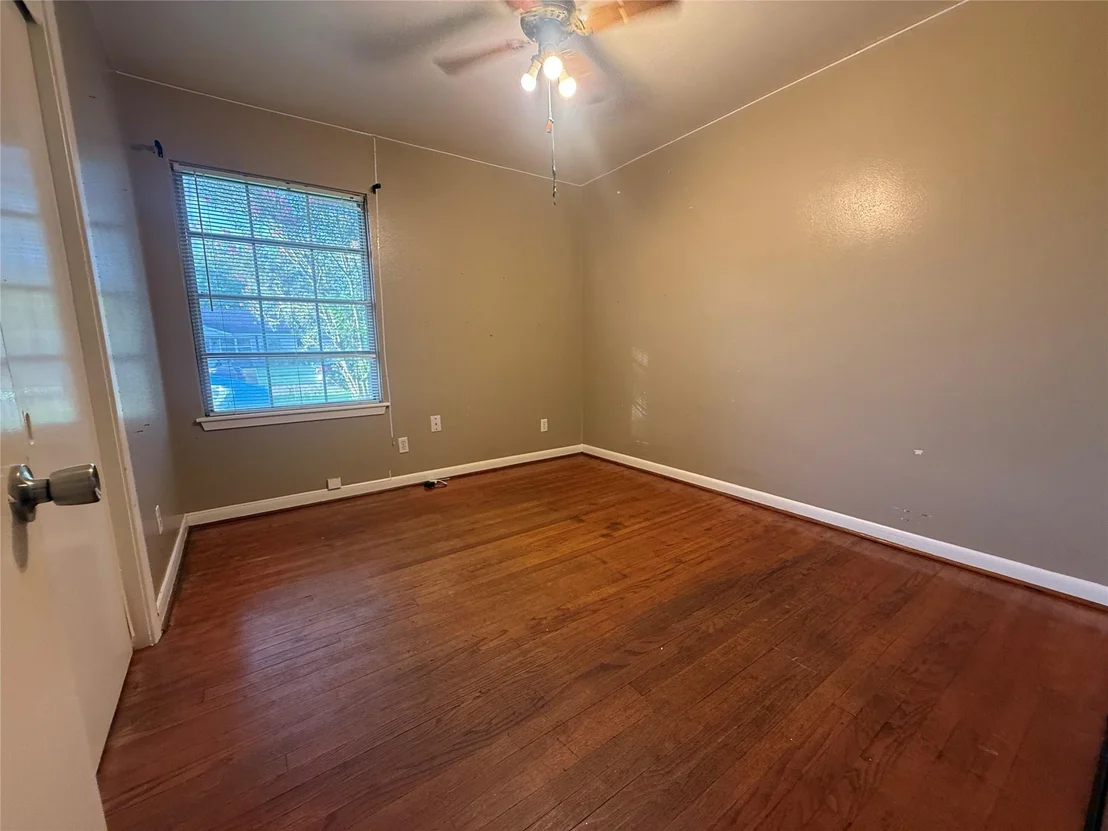 Photo of 6122 Brook Lea Street