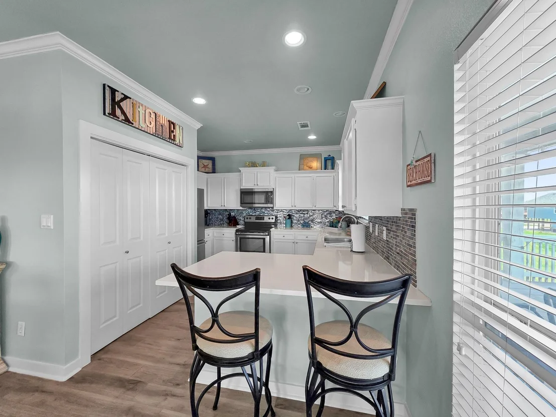 Photo of 962 Surfside Drive
