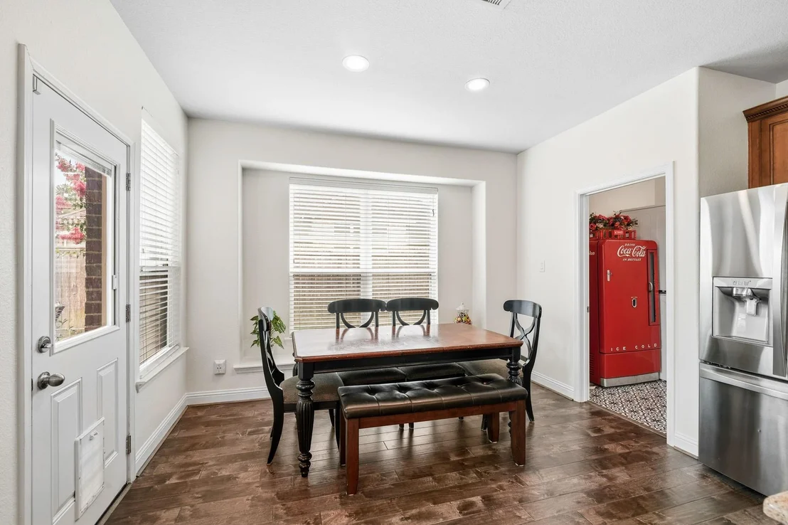 Photo of 17610 Strackfield Lane