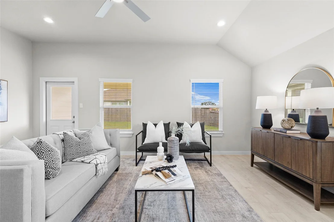 Photo of 5643 Silverleaf Oak Lane
