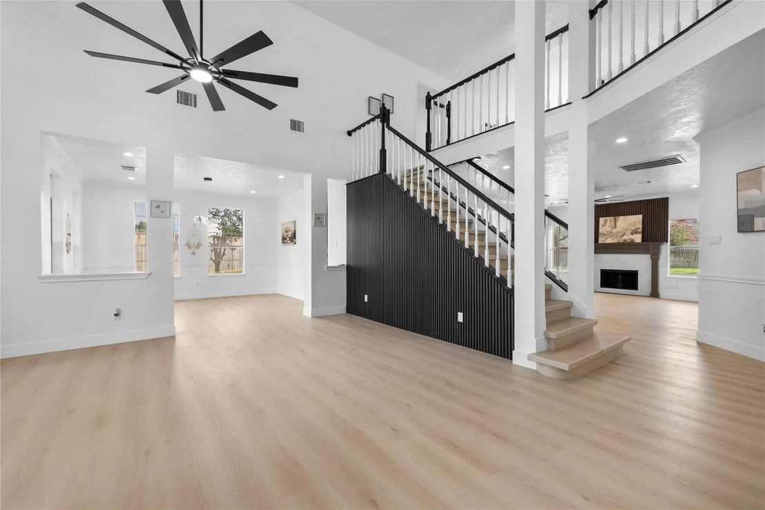 Photo of 9714 Broadley Drive