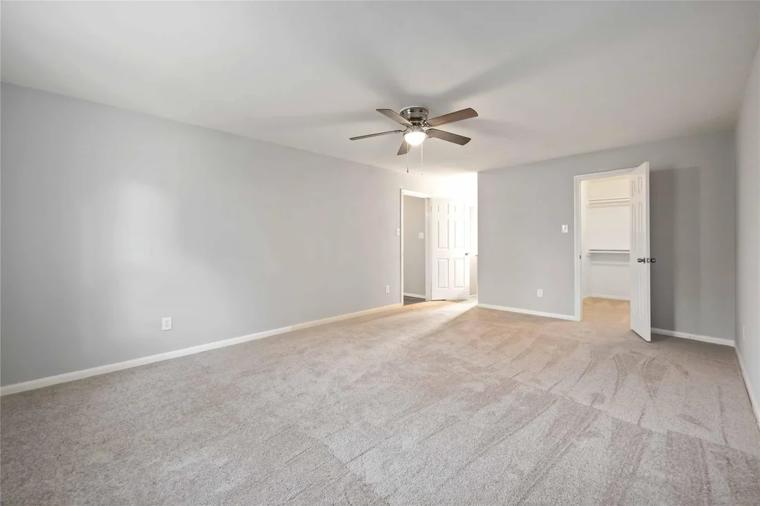 Photo of 3823 Fernglade Dr