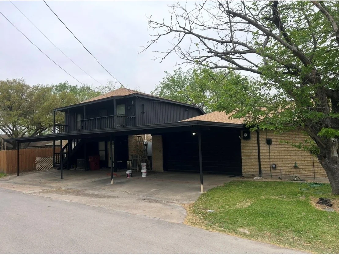 Photo of 219 Barton Street