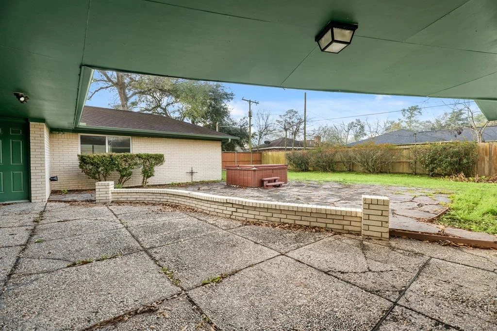 Photo of 706 Quaker Drive
