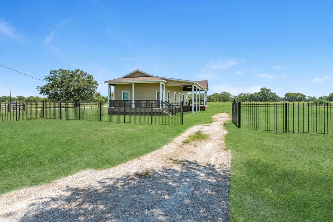 Photo of 3308 County Road 131