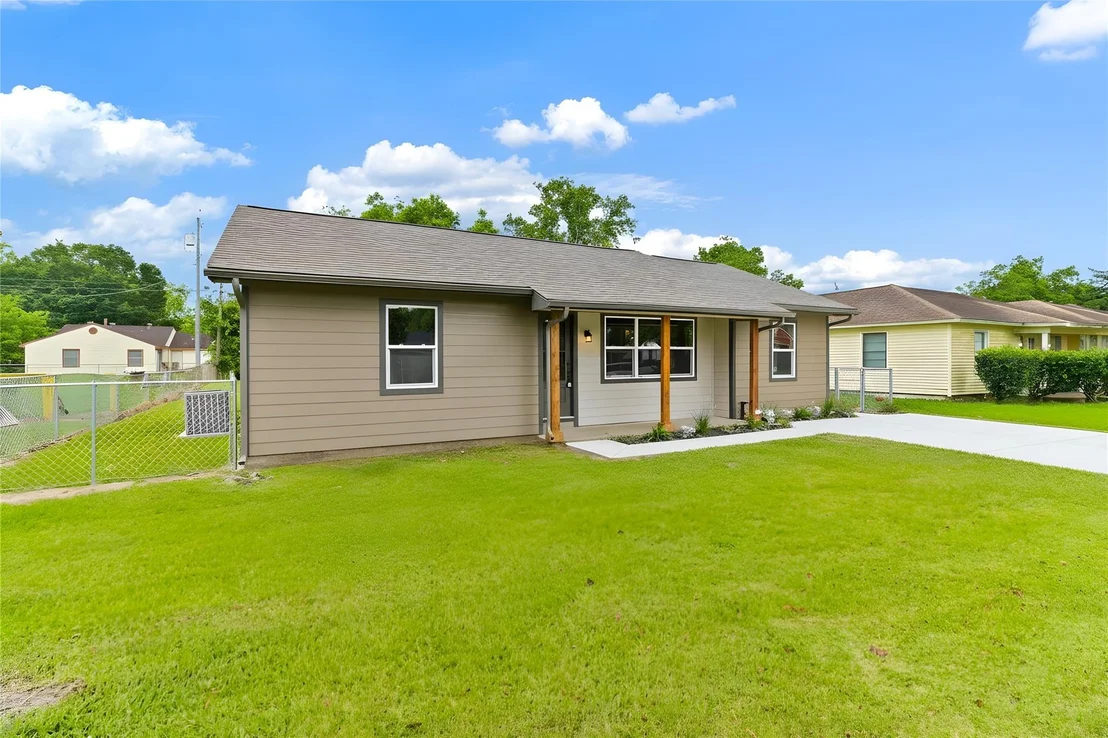 Photo of 1108 Nottingham Drive