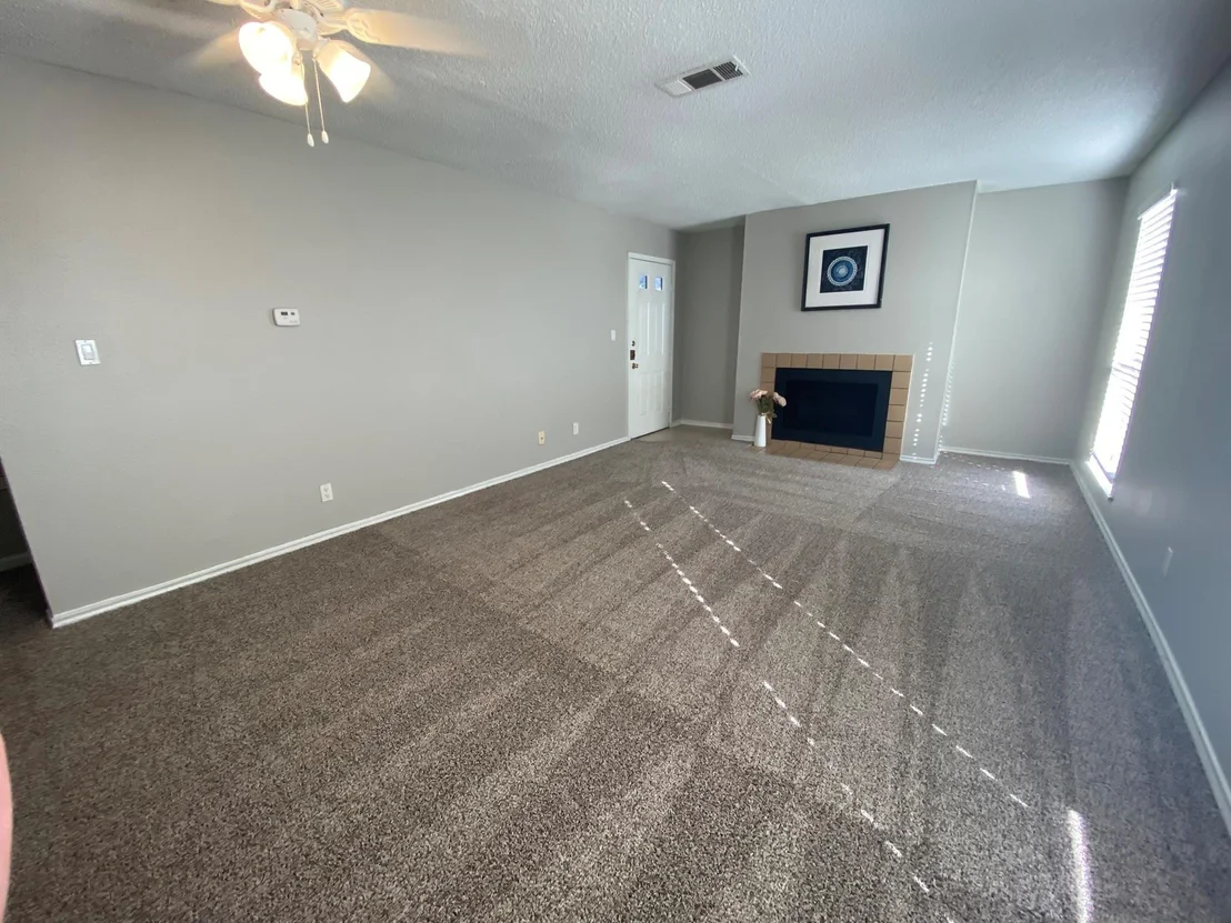 Photo of Unit 274 at 2501 Gulf Freeway