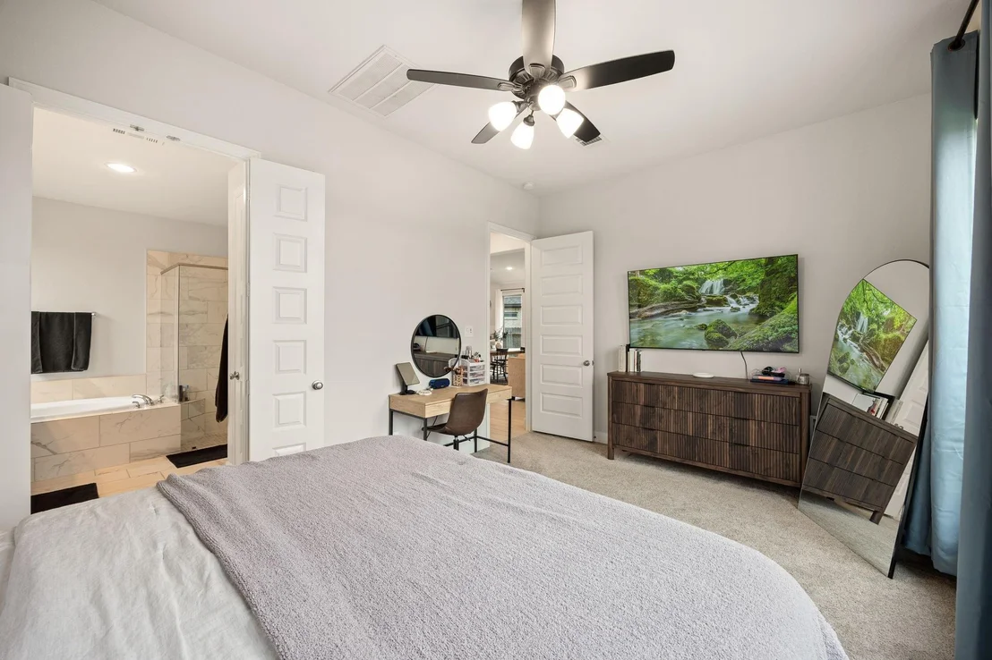 Photo of 8711 Harbor Pines Drive