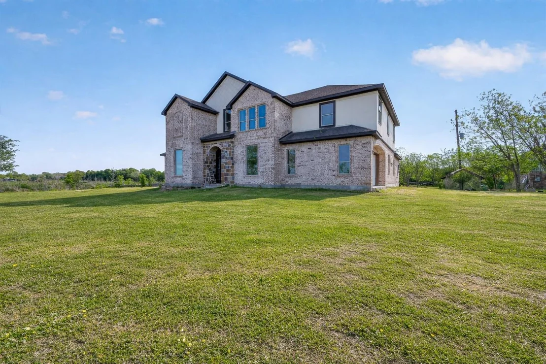 Photo of 8023 Pool Hill Road