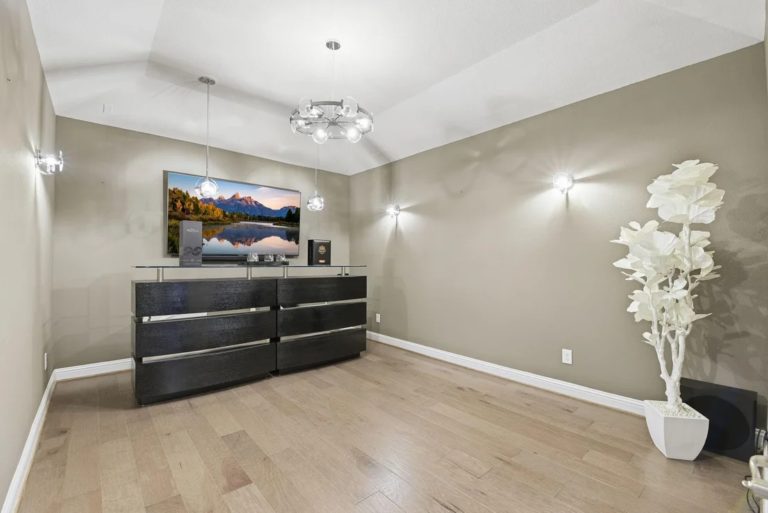 Photo of 5811 Stratton Woods Drive