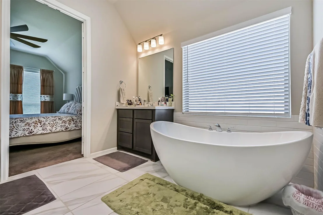 Photo of 5138 Walnut Grove Lane