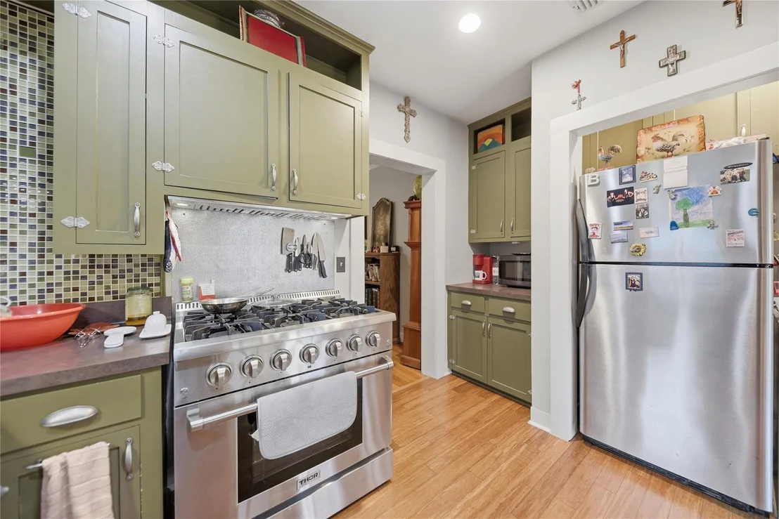 Photo of 156 2nd Avenue