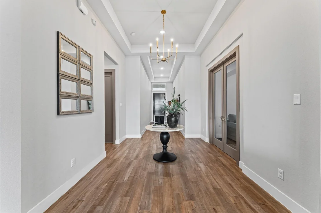 Photo of 9502 Lakeside Arbor