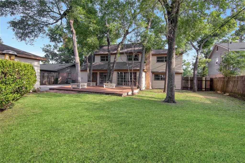 Photo of 427 Pebblebrook Drive