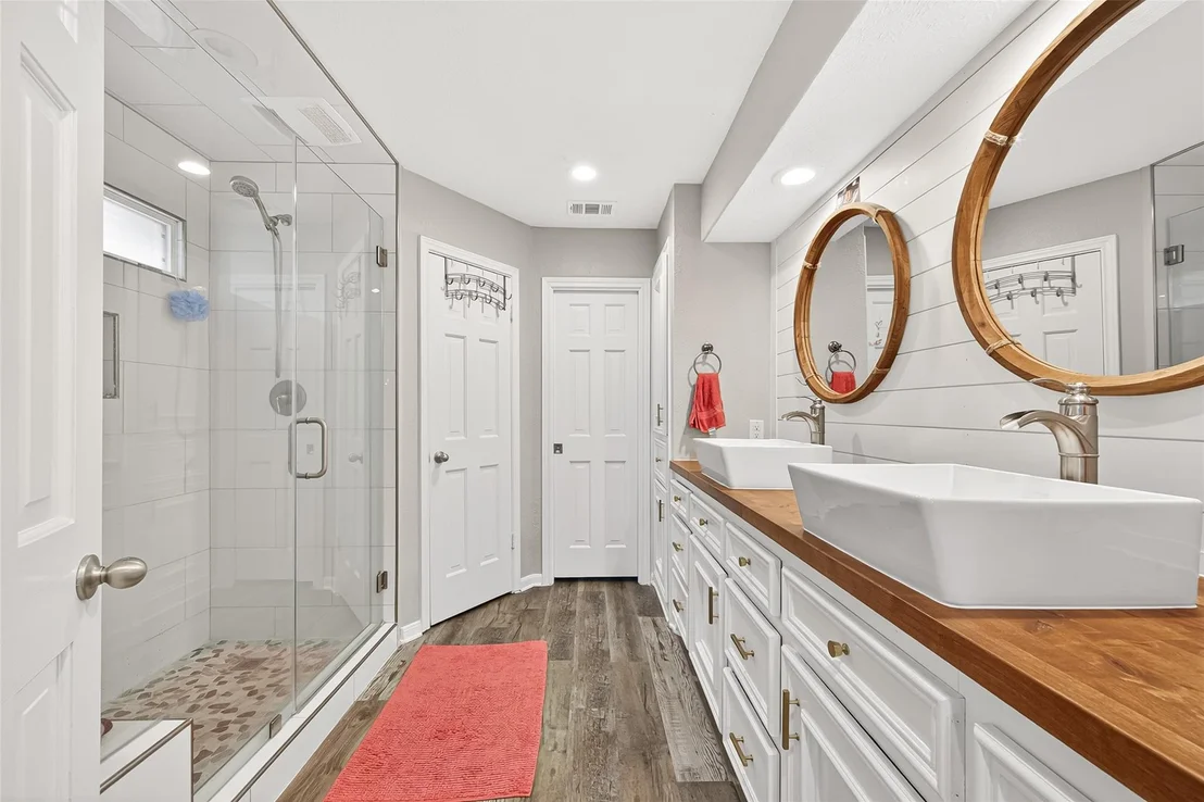 Photo of 37 Windsor Drive