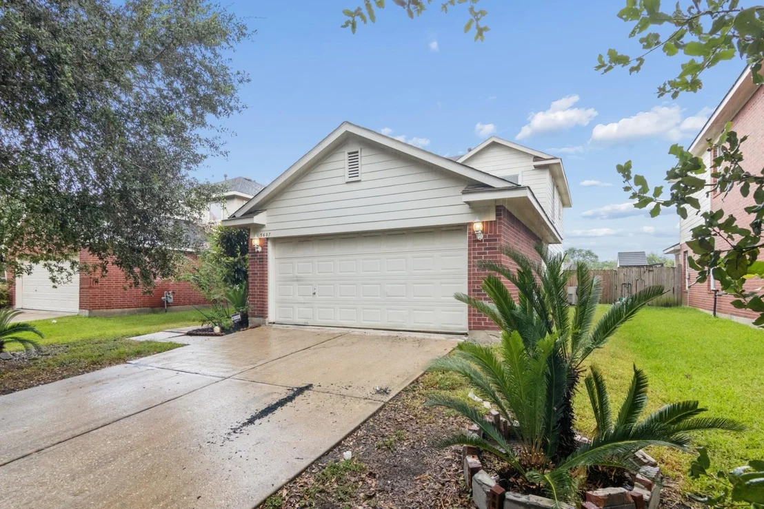 Photo of 5607 Violet Path Lane