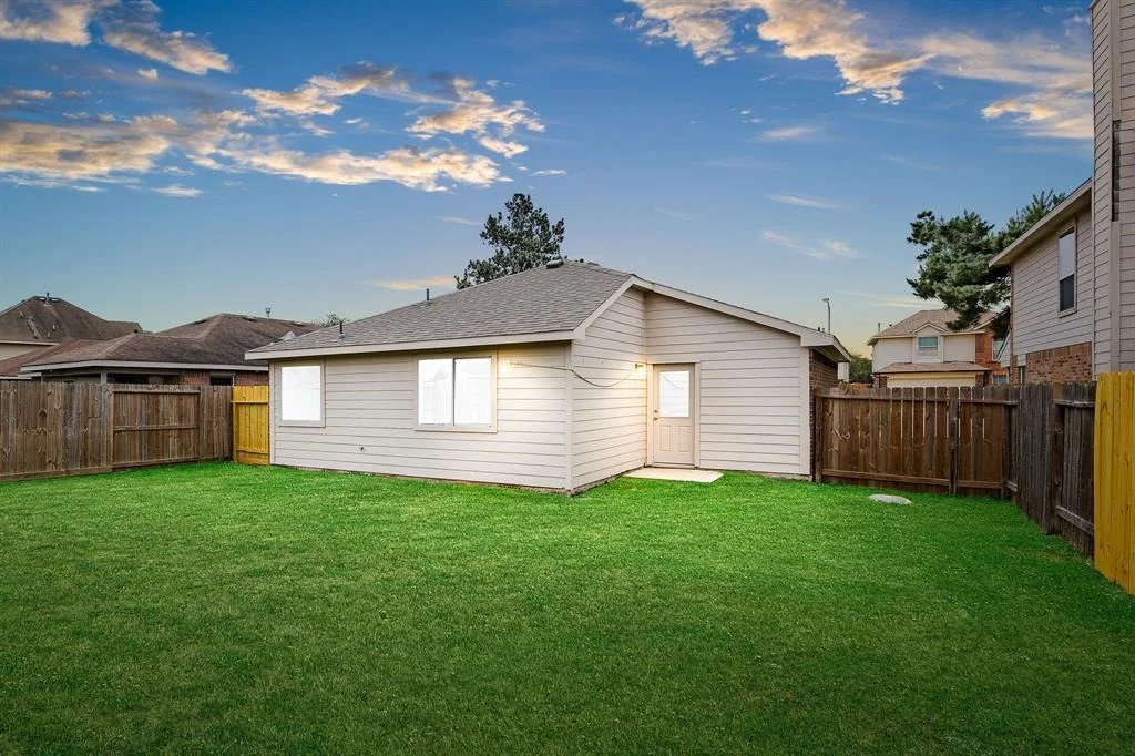 Photo of 2442 Pinpoint Drive