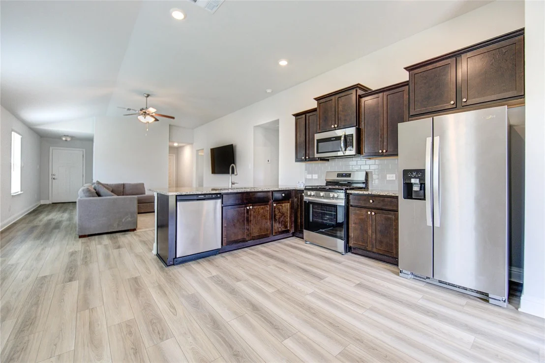 Photo of 412 Sunray Lake Lane