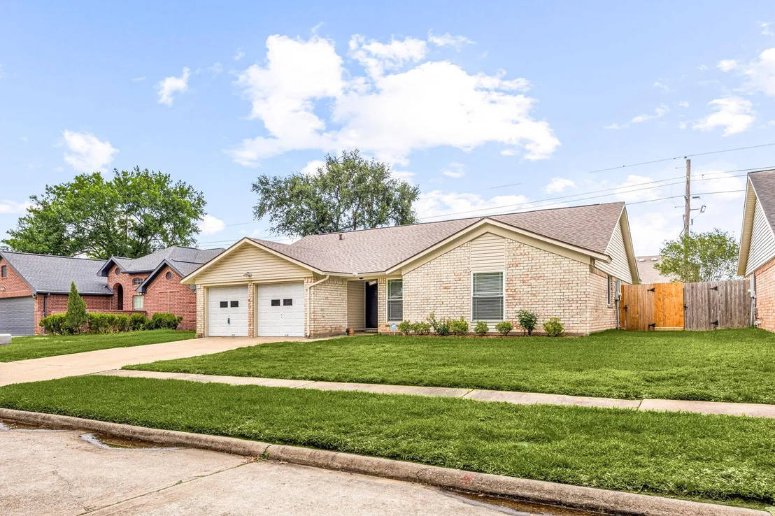 Photo of 2306 Townhall Lane