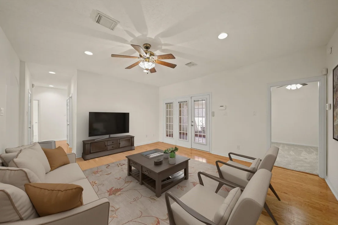 Photo of 12690 Longmire Way