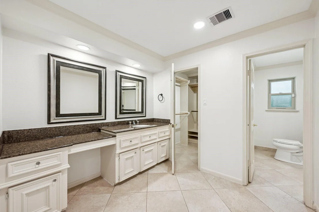 Photo of 11003 Overbrook Lane