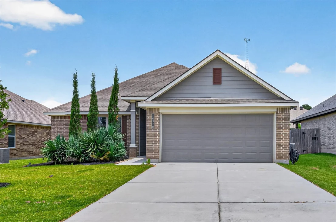 Photo of 14370 S Summerchase Circle