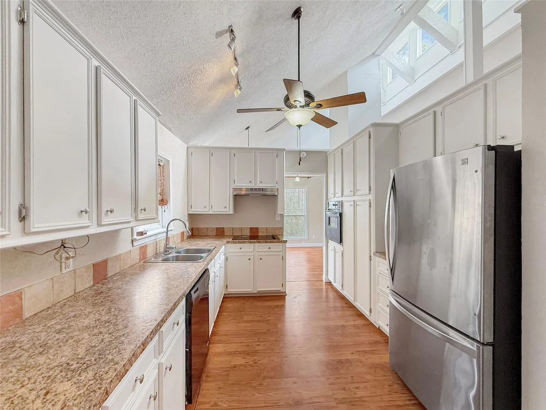 Photo of 447 Pinehurst Drive