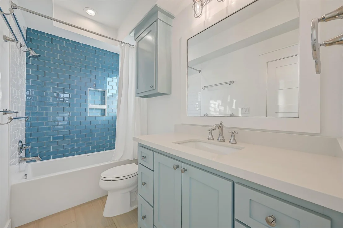 Photo of 11614 Beachside