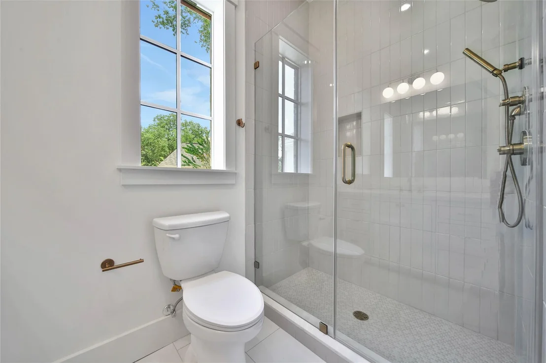 Photo of 1191 Chamboard Lane