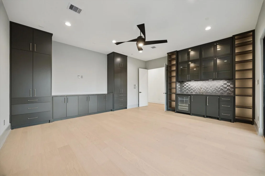 Photo of 2118 Westgate Drive